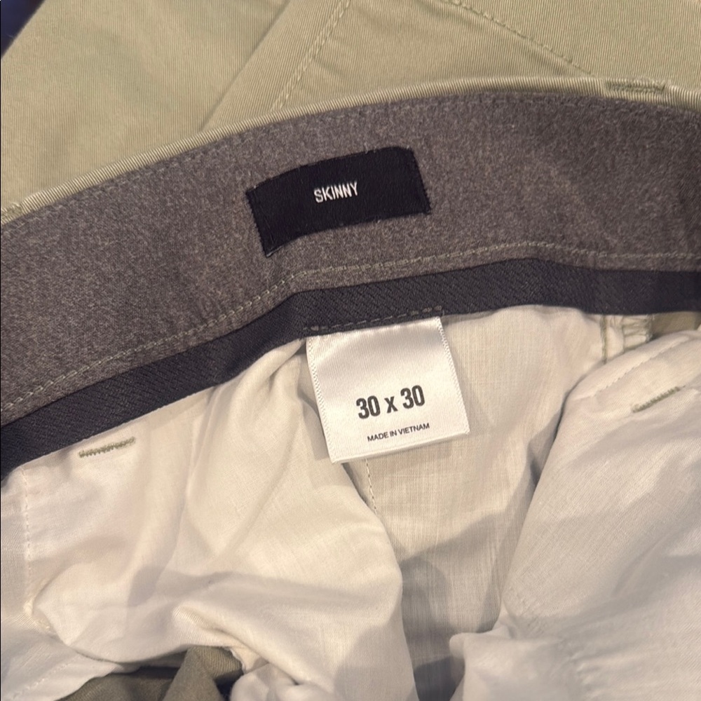 Express Men's Light Green Chinos - Picture 2 of 3